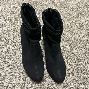 Bandolino Elegant Black Ankle Boots